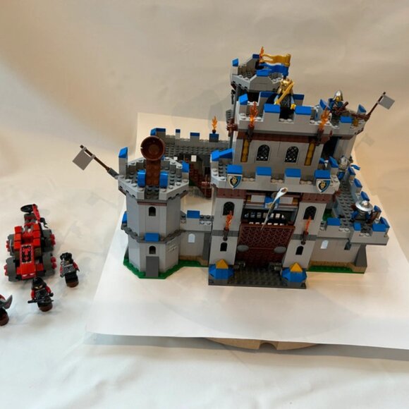 Lego Knights Castle 70404 - Picture 1 of 6